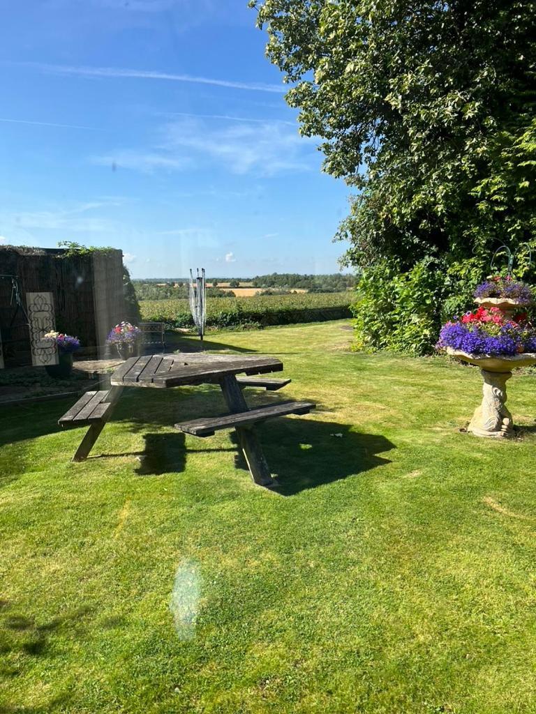 Rolandscroft Guest House Pontefract Exteriér fotografie